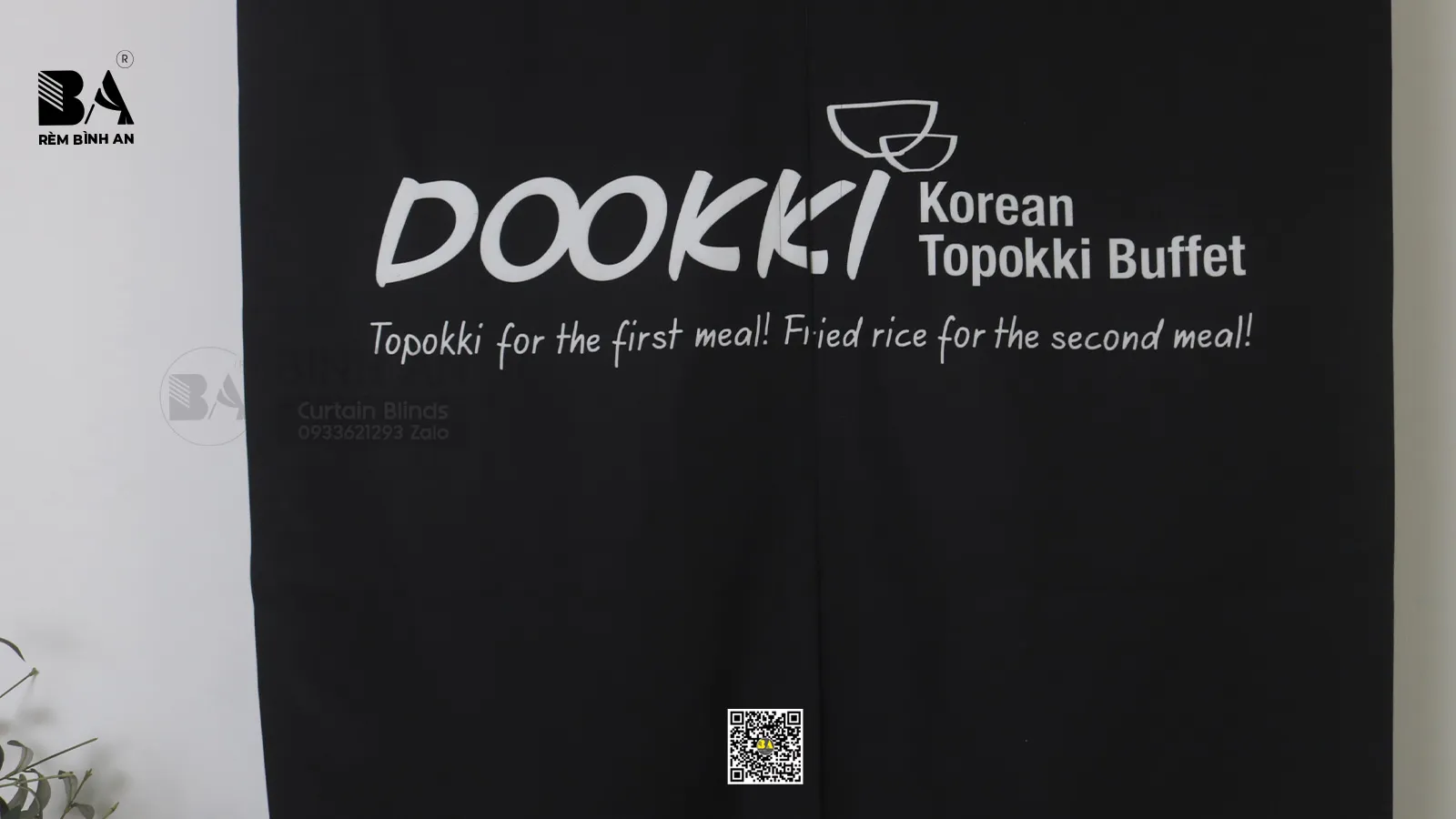Rèm Noren In Logo Nhà Hàng DOKKI Hàn Quốc