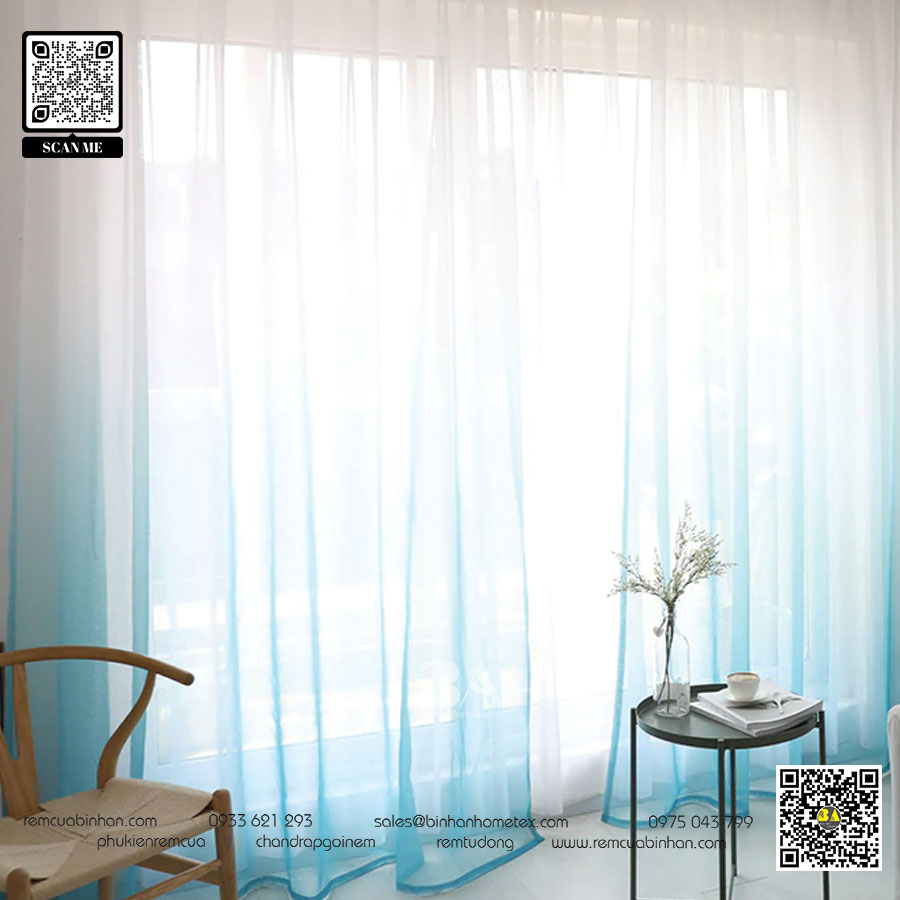 Lý do nên chọn rèm voan màu xanh dương cho phòng ngủ