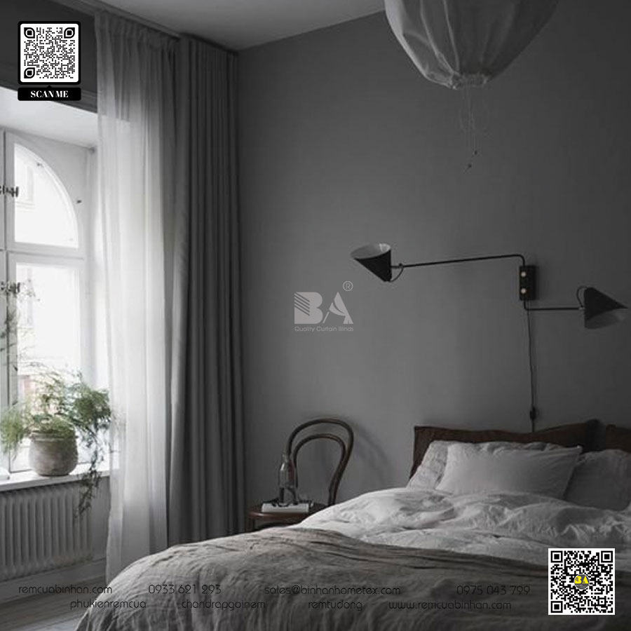 Bình An - Phối màu rèm cửa cho tường sơn màu trầm độc đáo và ấn tượng