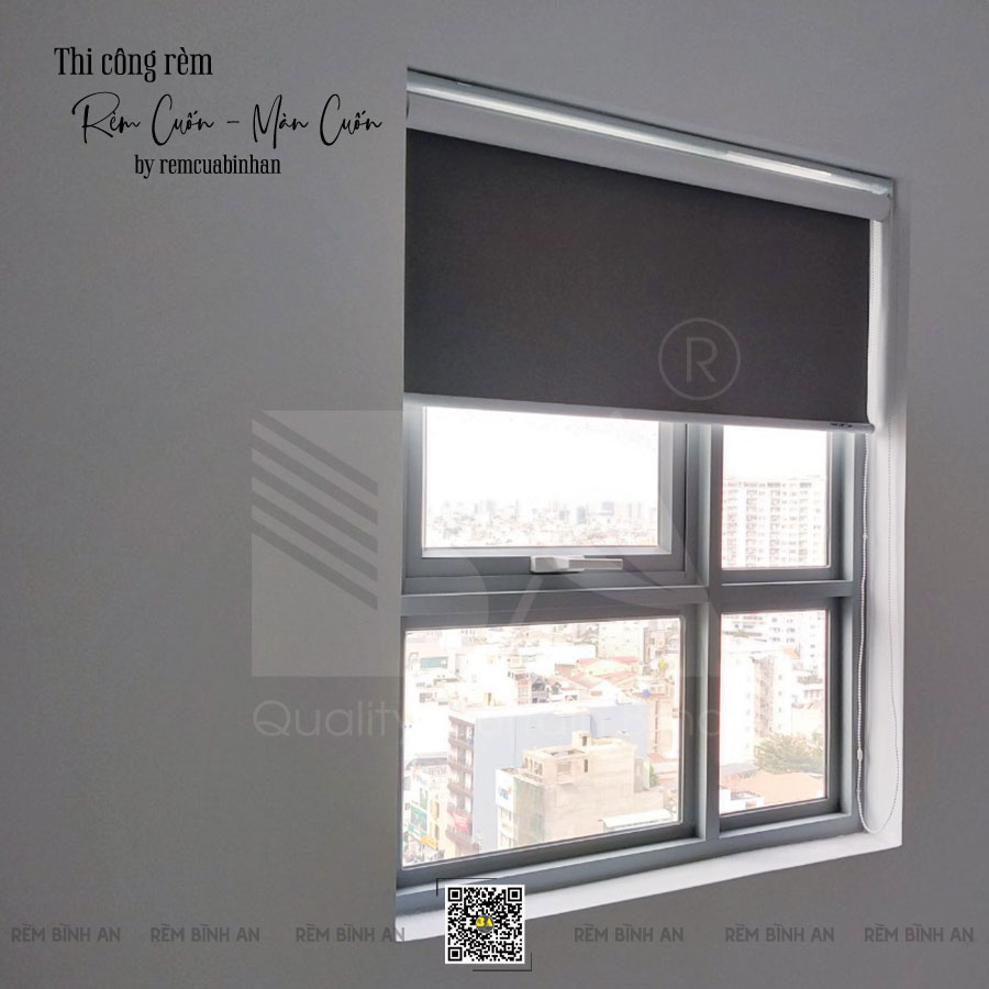 Tăng Năng Suất Làm Việc Với Rèm Cuốn Hiện Đại Cho Văn Phòng