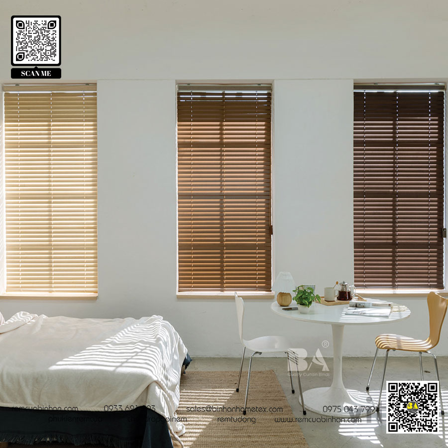 Tư vấn lựa chọn rèm sáo gỗ cho phòng khách hiện đại