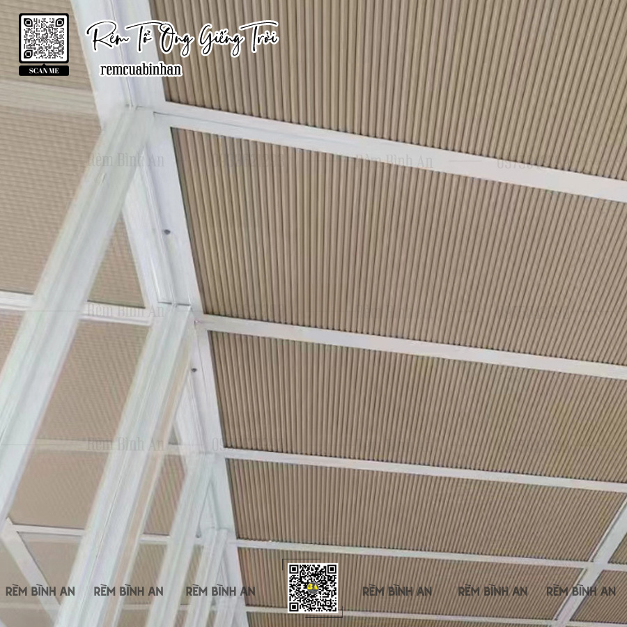 Rèm Giếng Trời Tổ Ong Hệ Xếp